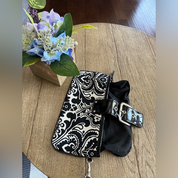 Ann Taylor wristlet - Picture 3 of 4